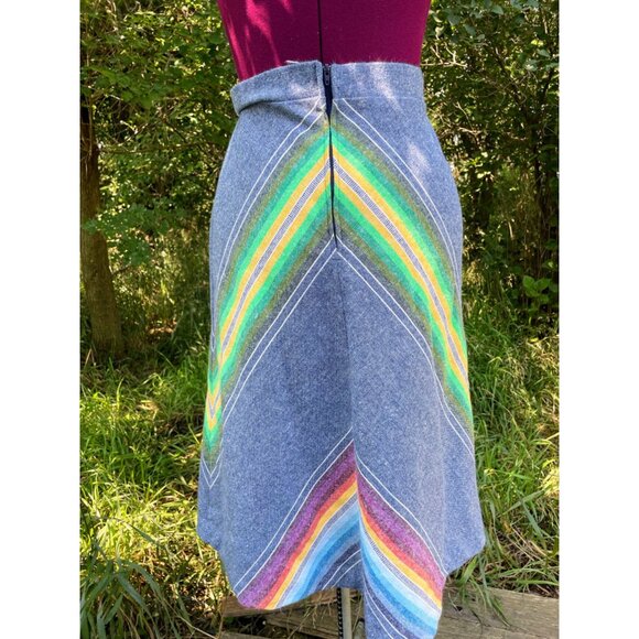 Vintage 1970's Rainbow Chevron Skirt Boho HIppy Size Small - Picture 3 of 15